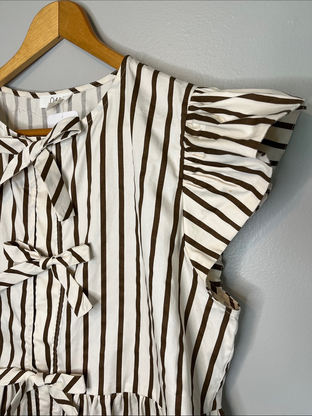 NWT Cottagecore Bow Tie Front Striped Flutter Sleeve Top - Brown & White - Picture 4 of 10